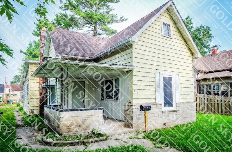 Primary Photo - 315 N Vine St
