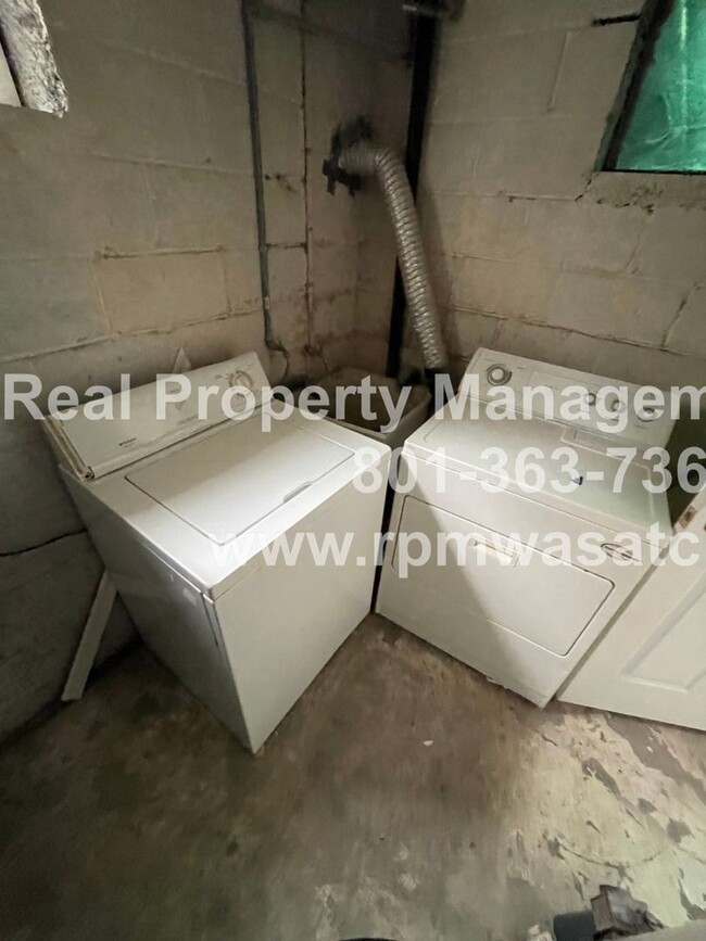 Foto del edificio - Come See this 1 bedroom 1 bath basement ap...