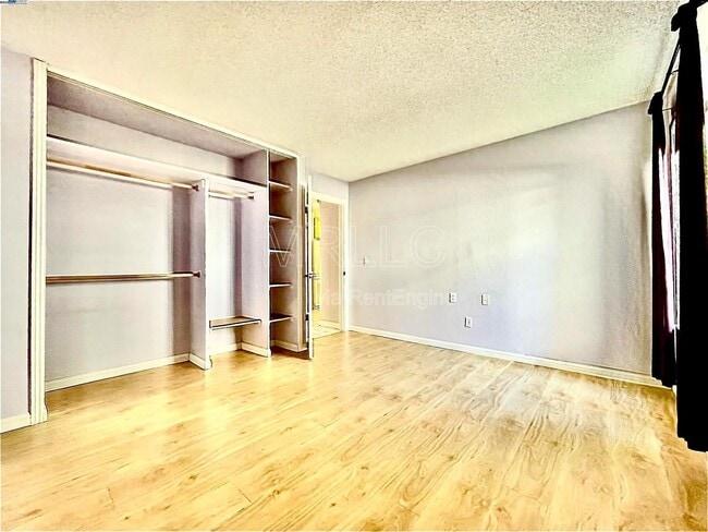 Photo - 2077 Washington Ave Apartment