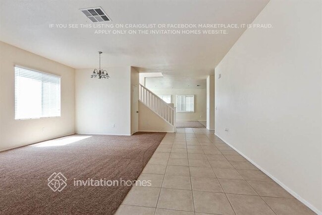 Building Photo - 2533 Carolyn Dr