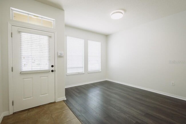 Building Photo - 7557 Azalea Cove Cir