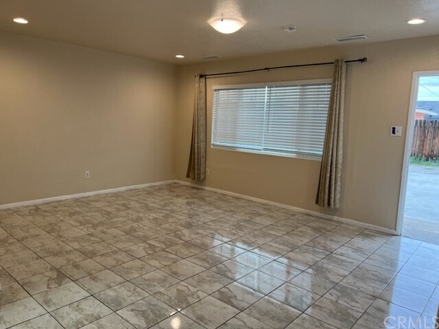 Building Photo - 11326 Lower Azusa Rd