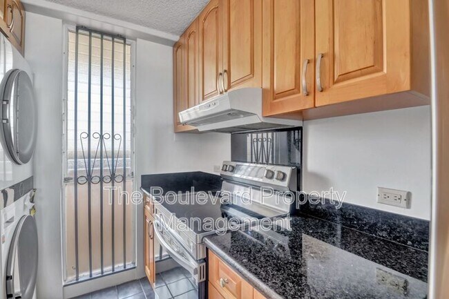 Foto del edificio - 4300 Waialae Ave