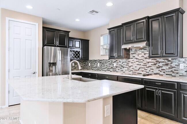 Foto del edificio - 4634 E Tierra Buena Ln