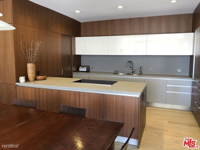 Foto del edificio - 2 br, 2 bath Condo - 515 Ocean Ave Unit 704N