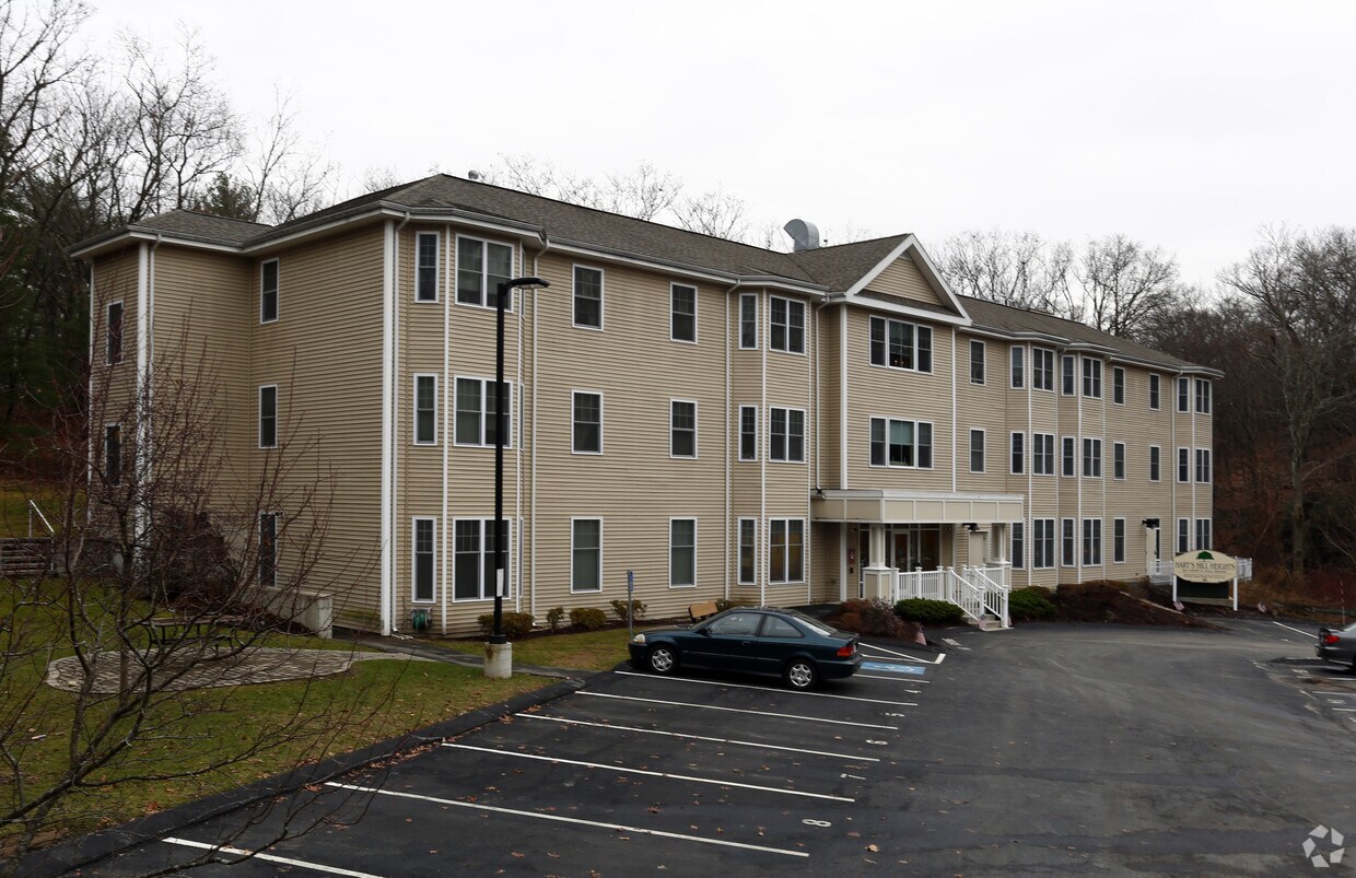 Harts Hill Heights Apartments in Wakefield, MA
