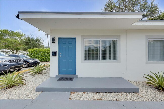 Building Photo - 12125 NE 11th Ct