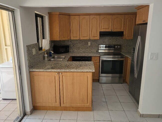 Foto del edificio - 10851 SW 2nd St