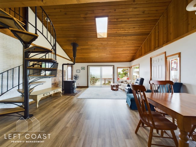 Foto del edificio - 1033 NW Inlet Ave