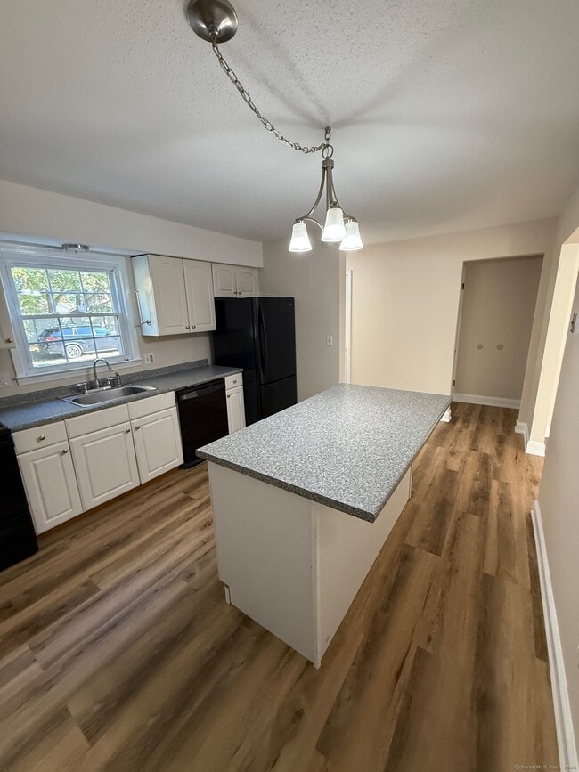 Building Photo - 19 Judson Ave