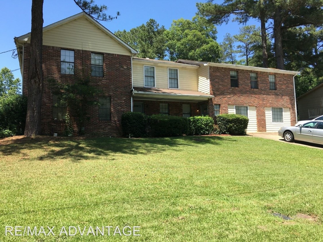 2488 Robinhood Dr, Ellenwood, GA 30294 Apartment for Rent in