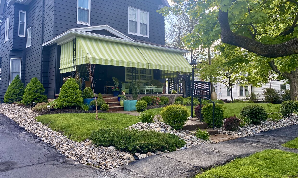 Beautiful Green Ridge Apartment - 1004 Delaware St