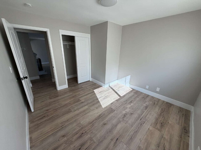 Building Photo - Modern Comfort Meets Timeless Charm