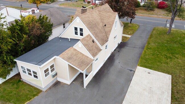 Building Photo - 93 Bailey Rd