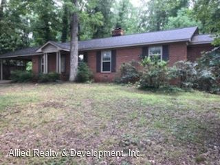 Primary Photo - 3 br, 2.5 bath House - 2 Lakeshore Drive
