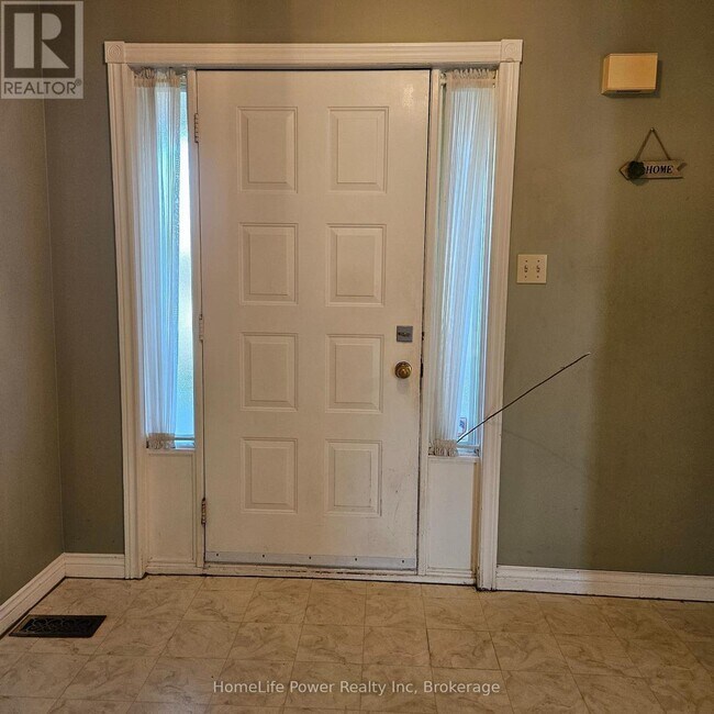 Building Photo - 115 Cranston Ave