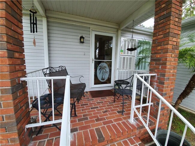 Foto del edificio - 10809 Meadows Ct