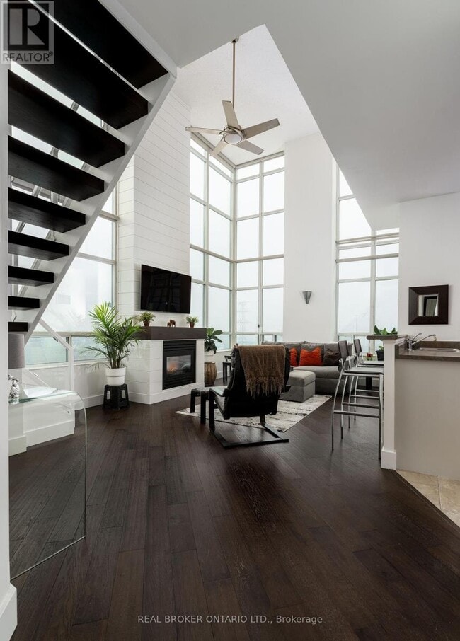 Photo du bâtiment - 200 Manitoba St