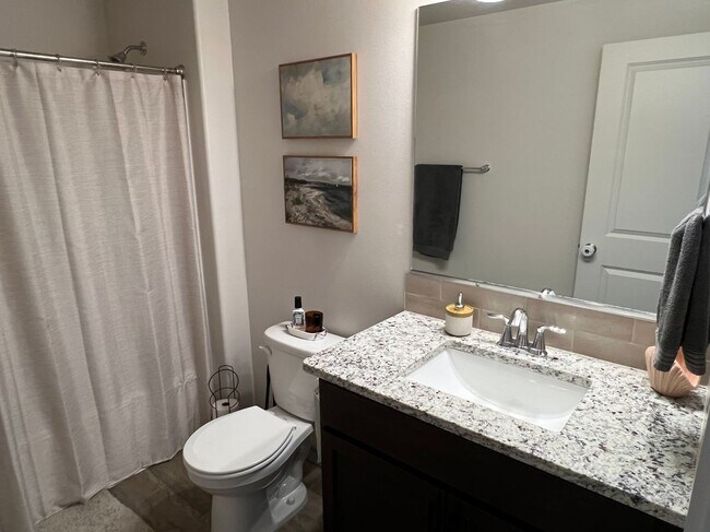 Foto del edificio - 3916 N Junebug St