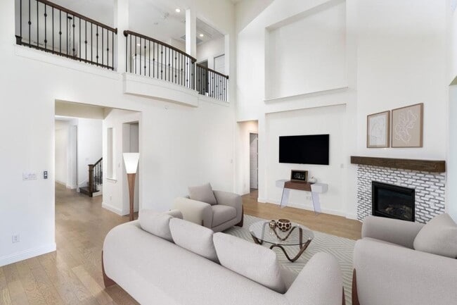 Foto del edificio - 2302 Royal Dove Ln