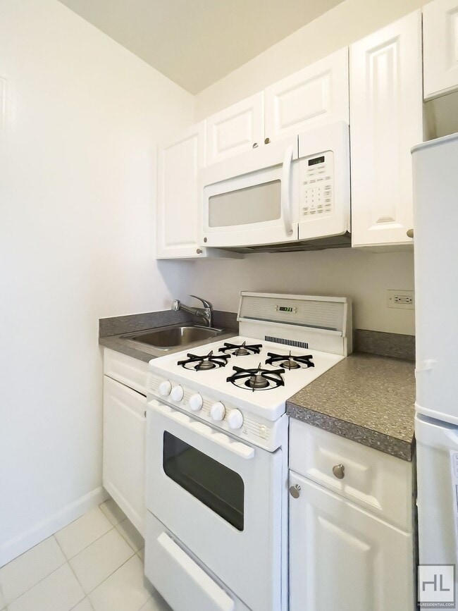 Foto del edificio - WEST 56 STREET