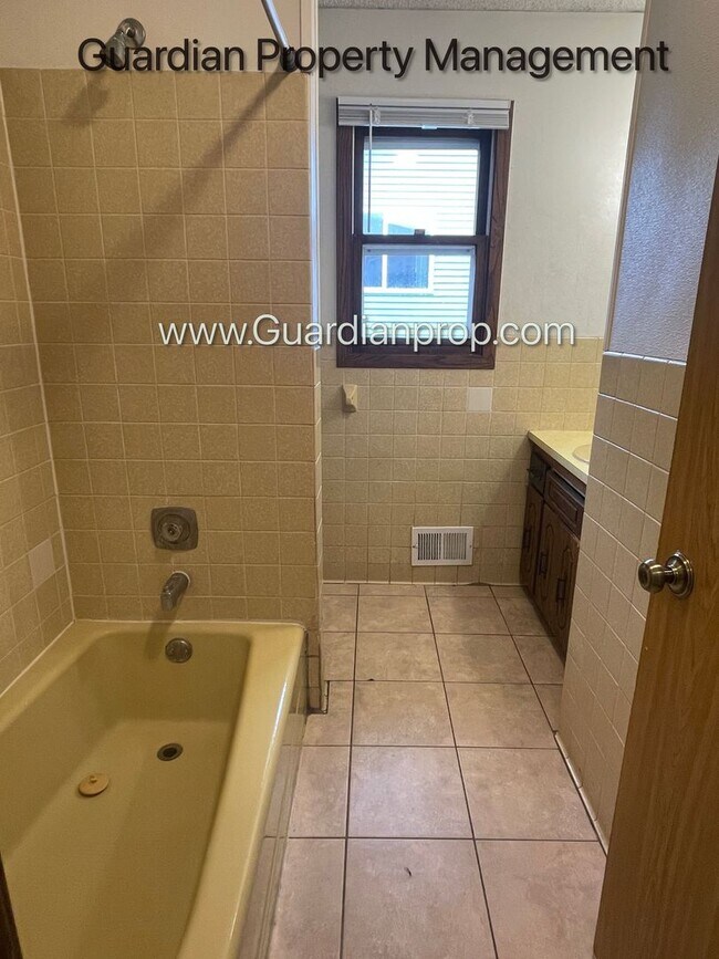 Foto del edificio - Columbia Heights Side By Side Duplex, Atta...