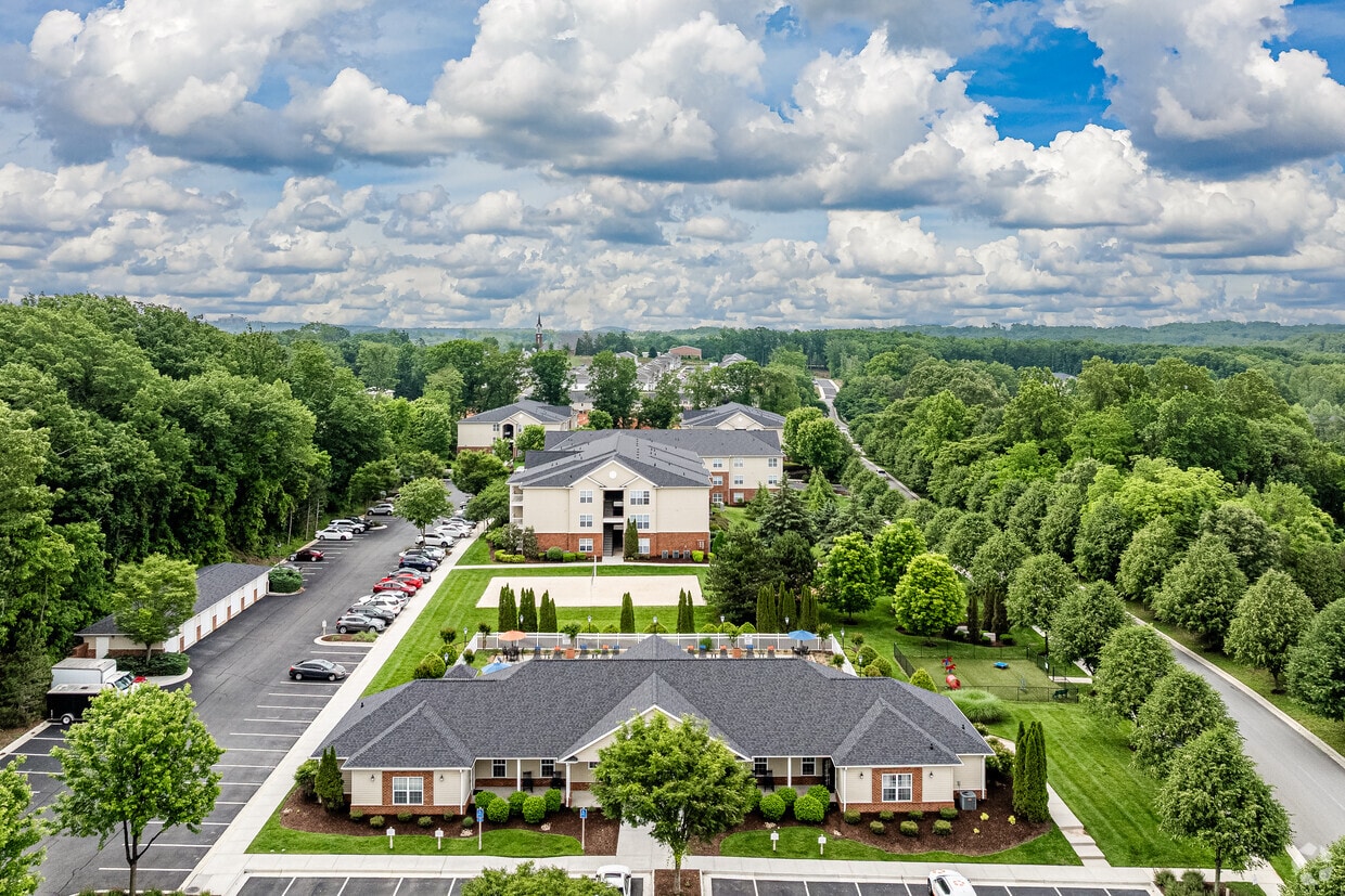 Beautiful Community - Legacy at Linden Park