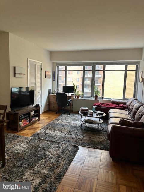 Foto del edificio - 1711 Massachusetts Ave NW