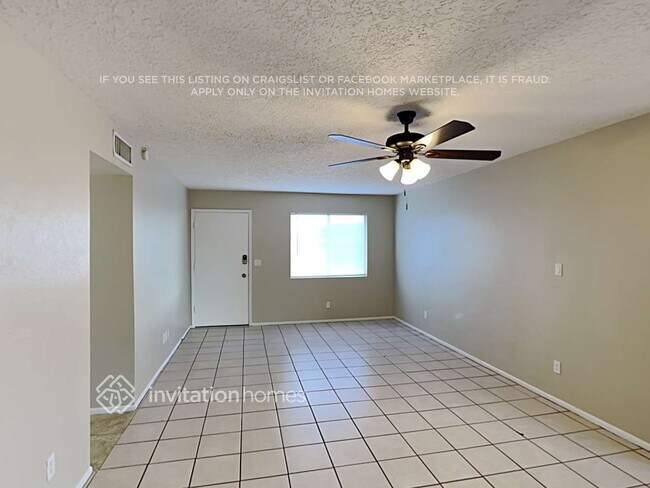 Foto del edificio - 6440 E Akron St