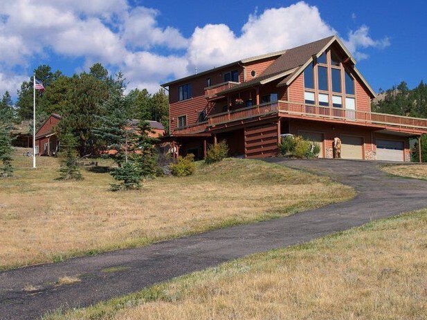 Primary Photo - 3225 Devils Gulch Rd