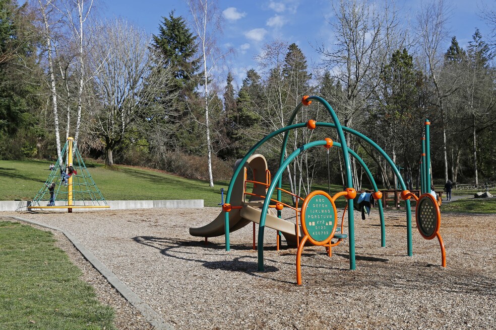 Raleigh Hills Apartments for Rent Portland, OR