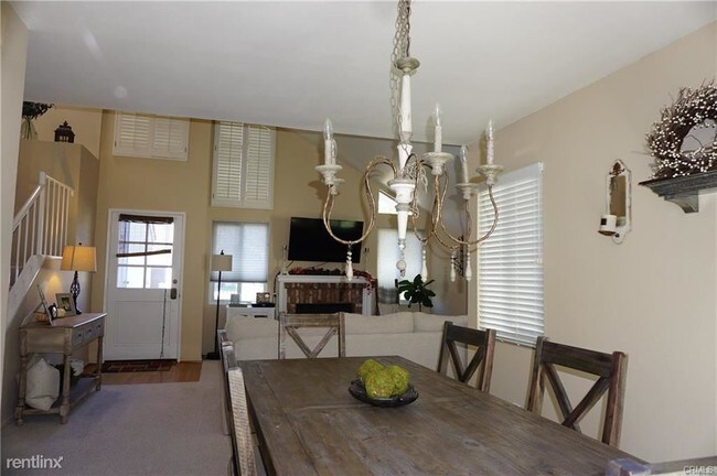 Building Photo - 3 br, 3 bath House - 11 Summerfield # 69