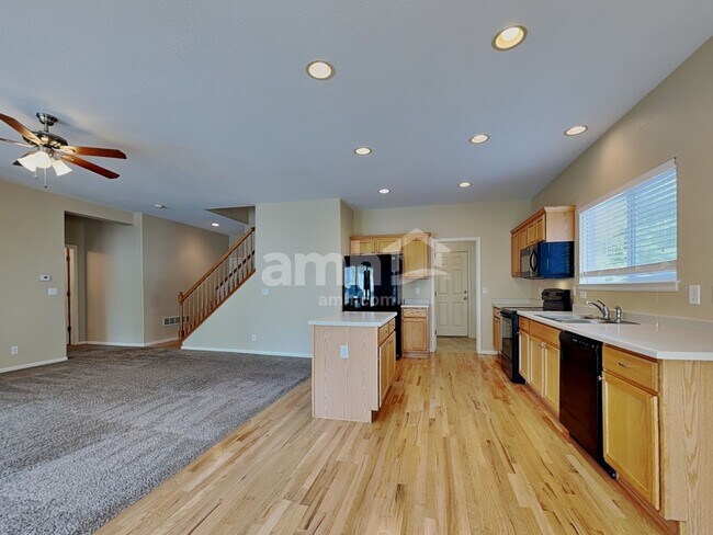 Building Photo - 13938 Ivy St