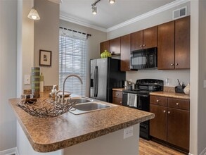 Building Photo - Marquis at Sugar Land