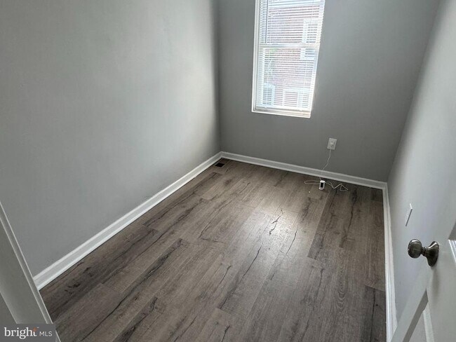 Building Photo - 5223 Litchfield St