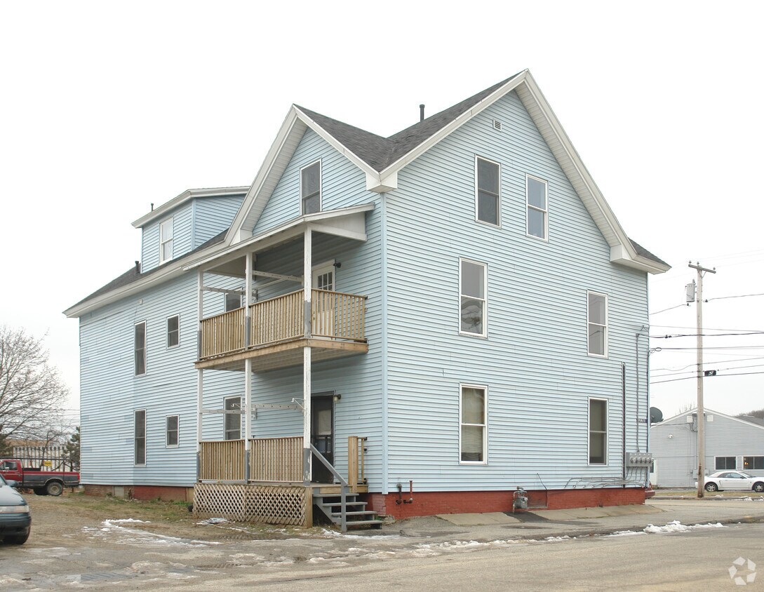 Building Photo - 51 School St