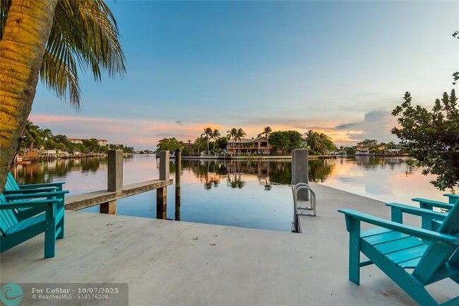 Foto del edificio - 2415 Middle River Dr