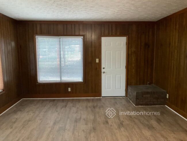 Building Photo - 161 Crystal River Dr