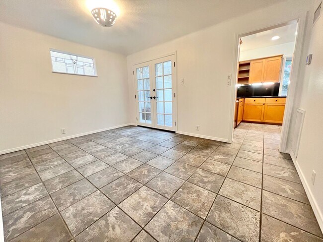 Foto del edificio - Charming Two Story Home in Belmont Shore near 2nd Street