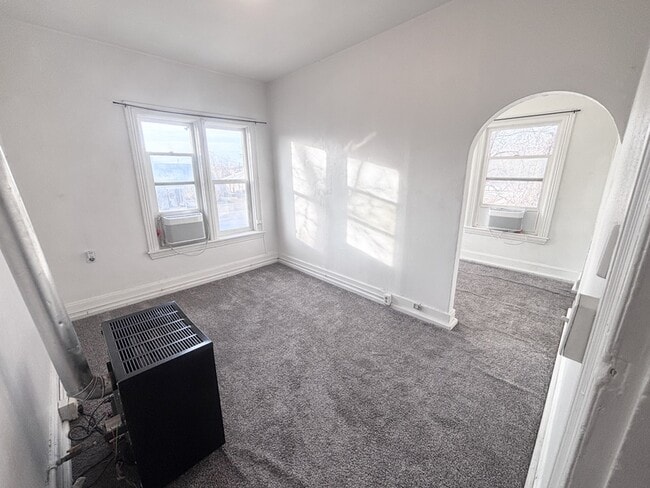 Building Photo - 343 S 100 E