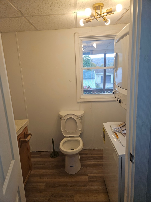 Building Photo - 330 Columbia Ave