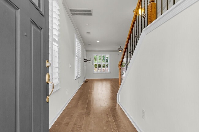 Foto del edificio - 4 Bed 3 Bath on Tepal - NEW