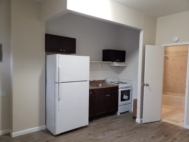 Building Photo - 1362 Prospect Ave