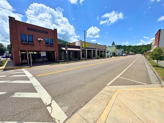 Foto del edificio - 109 W Laurel Ave