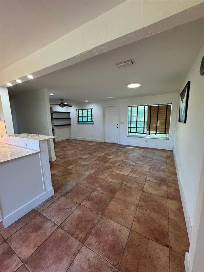 Building Photo - 3110 N 58th Ave