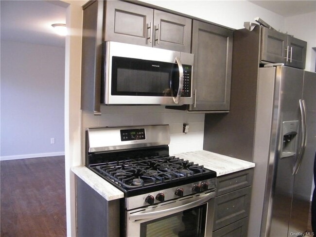 Building Photo - 67 Roundtree Cir