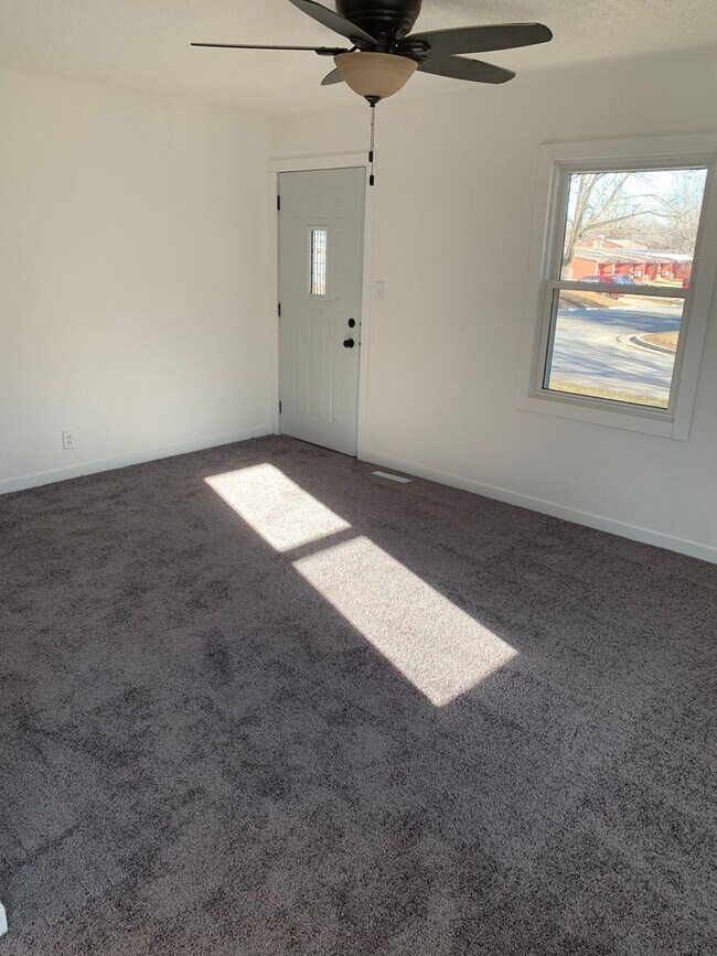Foto del edificio - 2 br, 1 bath House - 616 Riverside Street NW