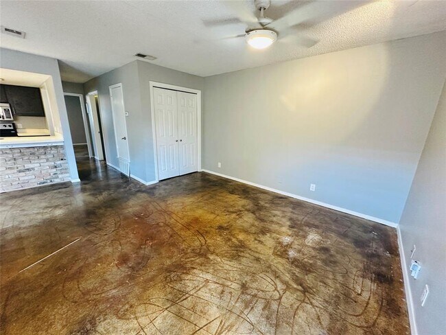 Foto del edificio - 3422 Willowrun Dr