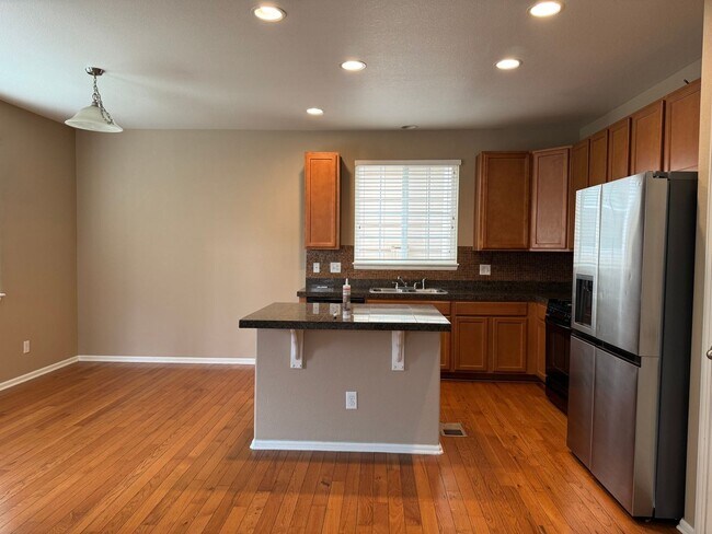 Building Photo - 4852 S Picadilly Ct