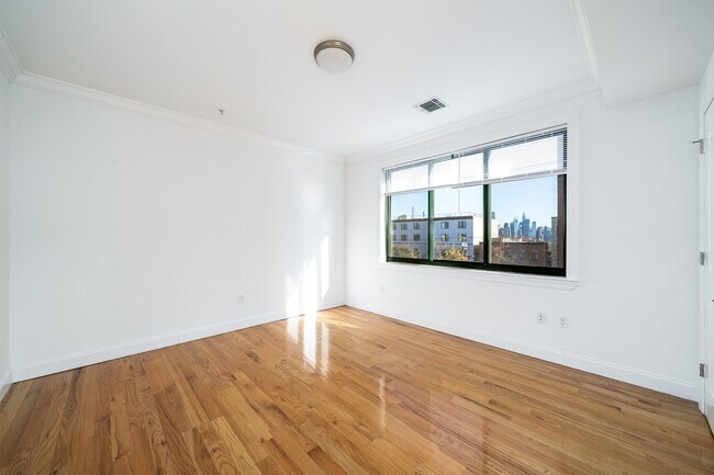 Foto del edificio - 85 Maple St